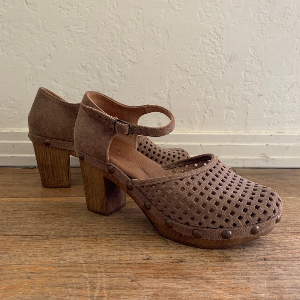 Suede clogs - Picture 5 of 8